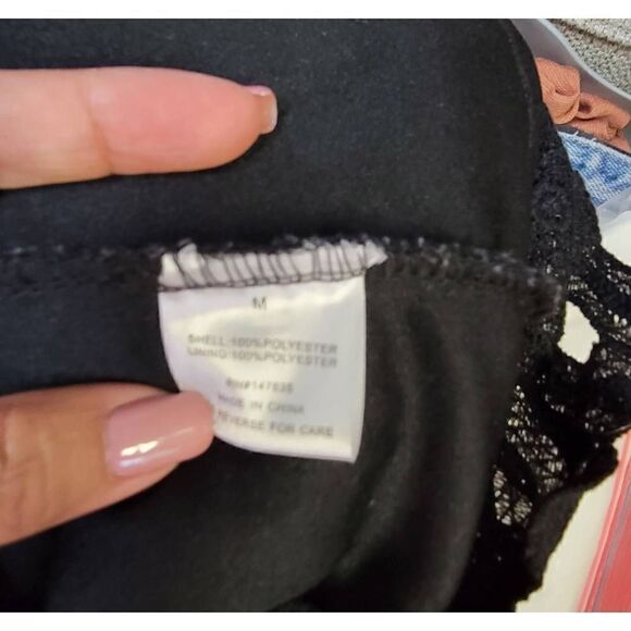 Romeo+Juliet Lace Cocktail Dress M - Picture 9 of 9